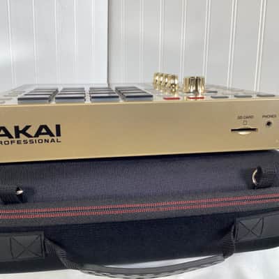 Akai MPC One Standalone MIDI Sequencer Gold Edition image 2