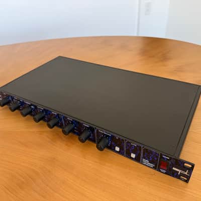 SPL 9526 Stereo Vitalizer MK2 Signal Processor RECAPPED 1997 - 2015 - Black w/ Blue Lightning image 4