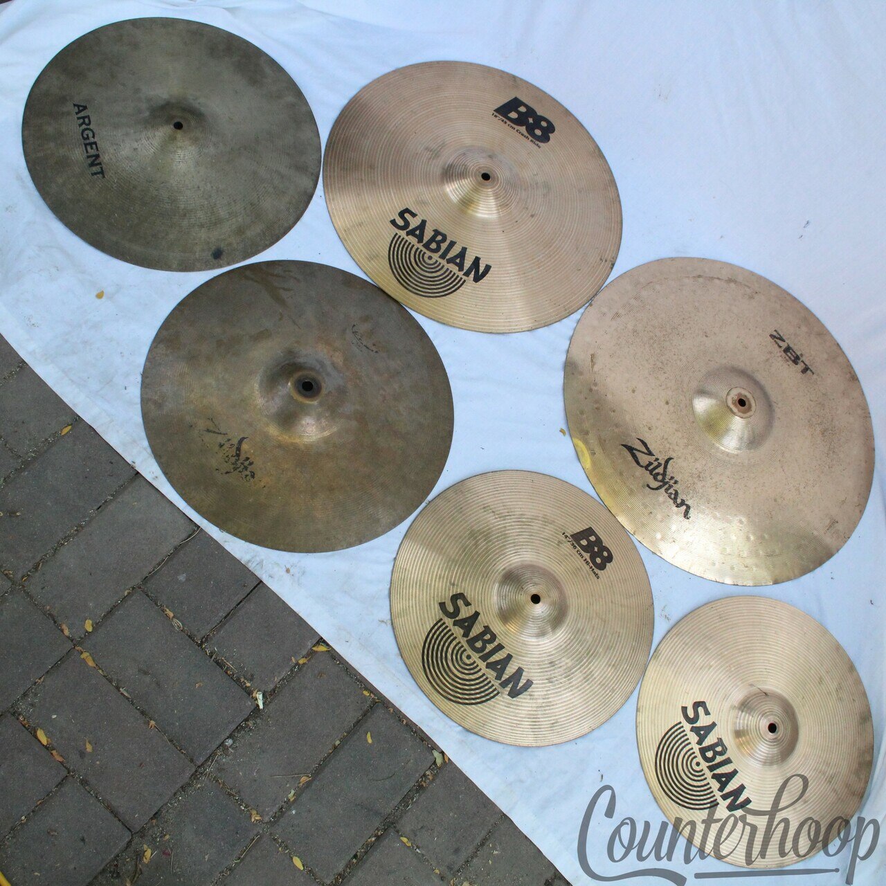 Zildjian ZBT 20+16"Cymbals+Sabian 18"B8 Crash/Ride+14"Hi-Hats+Argent B8 Set/Lot — main photograph