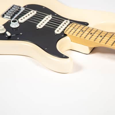 White Fender Stratocaster '07 Owned by Billy Corgan image 10