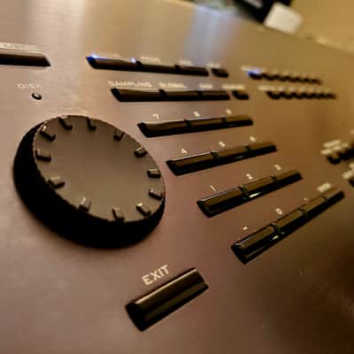 MUST SEE!!! KORG KRONOS X 88 FULLY SERVICED AND IN AMAZING CONDITION! image 11