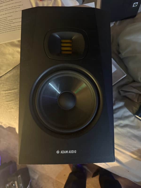 ADAM Audio A7V 7" Active Studio Monitor (Single) 2022 - Present - Black image 1