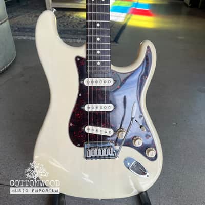 Fender American Series Stratocaster 2000 – Excellent Condition image 1