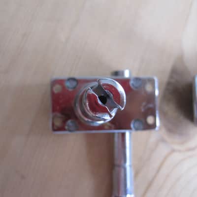 1 tuner -  flat Grover D/G vintage Rickenbacker 4001 tuner wavy 1968 1969 1970 1971 1972 1973 image 13