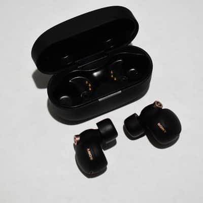 Sony WF-1000XM4 True Wireless Noise-Cancelling Headphones - Black image 4