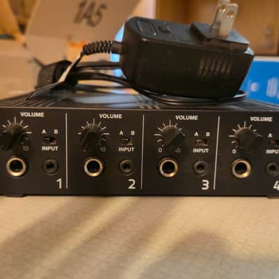 AKG HP4E 4-Channel Headphone Amp 2010s - Black image 1