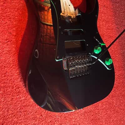 Ibanez Universe UV70-P image 2