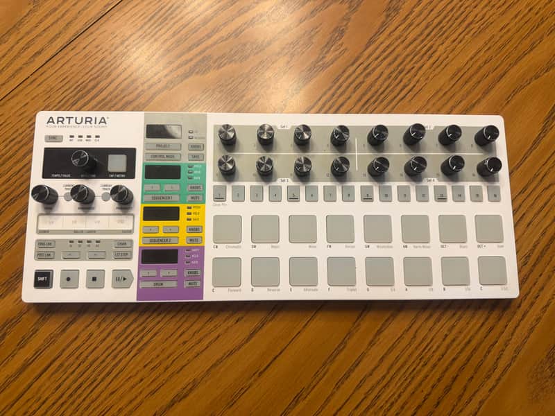 Arturia BeatStep Pro MIDI Controller 2017 - Present White image 1