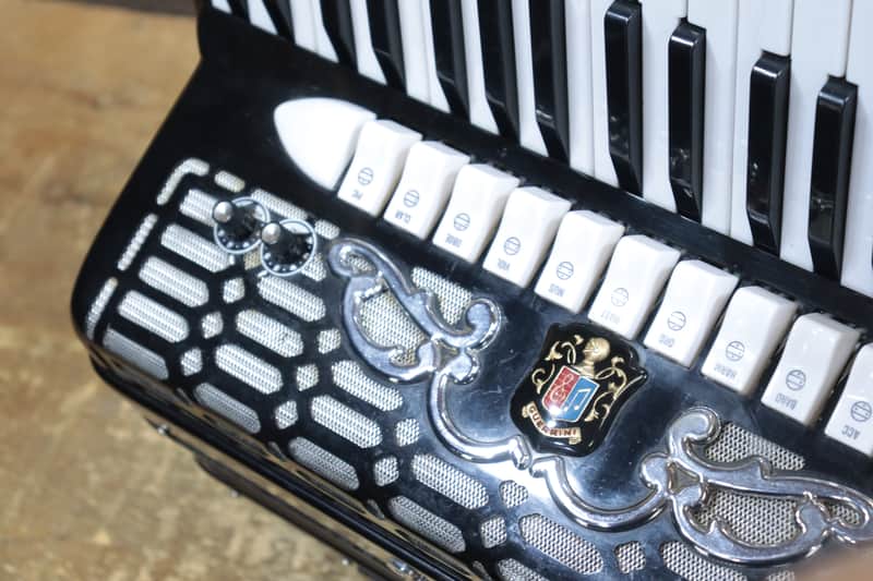 Guerrini 628 Model 120-Bass 41-Key 11-Treble Switch Black | Reverb