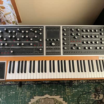 Moog One 16-Voice 61-Key Polyphonic Analog Synthesizer 2018 - Present - Black/Ash
