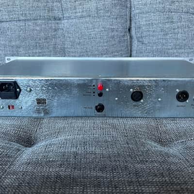 Hairball Audio The Blue Stripe Rev A – 1176 – FET compressor with Active Link 2000s - Silver image 9