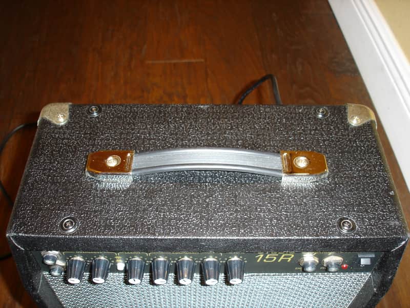 ギター epiphone electer 15R amp Epiphone Electar 15R Guitar Amplifier Review - YouTube