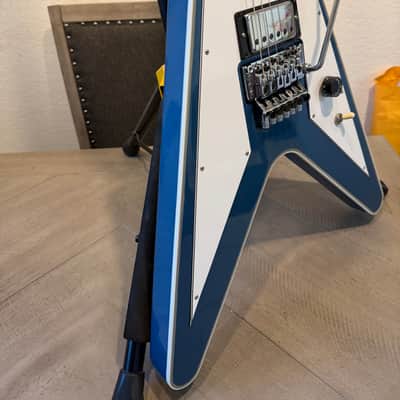Gibson Custom Shop Richie Faulkner Signature Flying V Custom 2023 - 2024 - Pelham Blue image 7