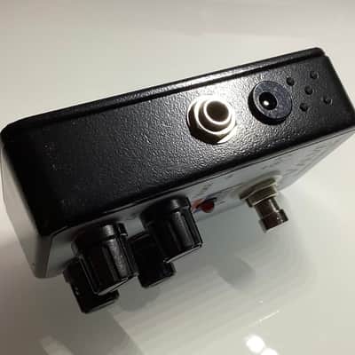 Hermida Audio Nu-Valve Tube Overdrive 2010, hand wired and signed by A. Hermida - White image 5