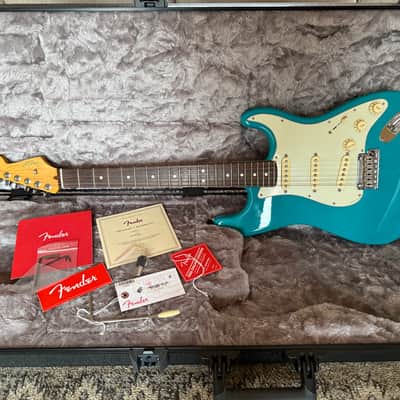 Fender American Professional II Stratocaster with Rosewood Fretboard 2020 - Present - Miami Blue image 6