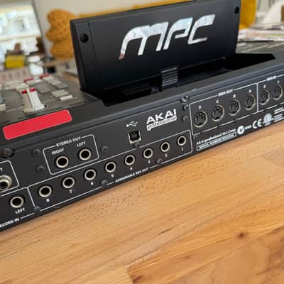 Akai MPC2500 Music Production Center 2005 - 2013 - Black image 8