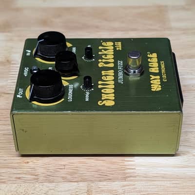 Way Huge WHE401 Swollen Pickle MkII Jumbo Fuzz 2010 - 2019 - Green image 9