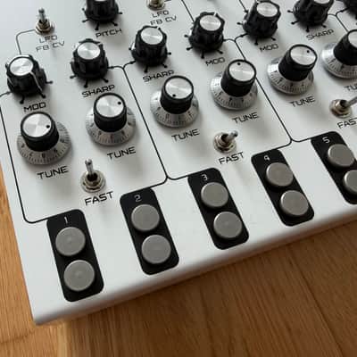 Soma Laboratory Lyra-8 Organismic Synthesizer White image 4