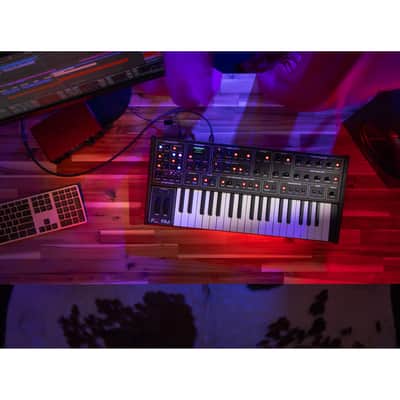 Sequential Fourm 37-Key 4 Voice Analog Synthesizer w/ Polyphonic Aftertouch image 8