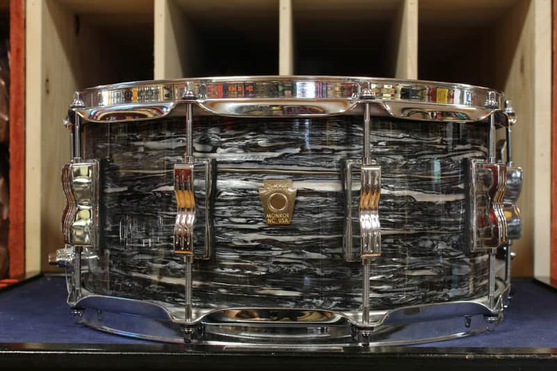 Ludwig 6.5x14 Classic Maple Snare Drum in Black Oyster Pearl image 1