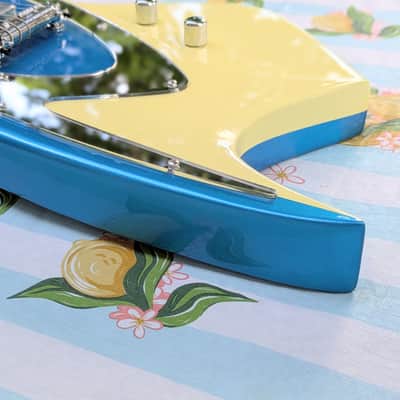 Firefly FFSK 2026 - Metallic blue and white image 6