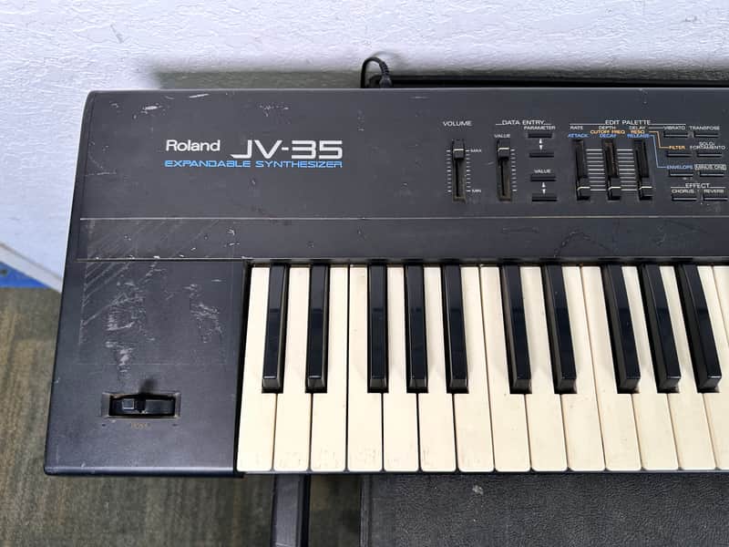 Roland JV-35 Keyboard Synthesizer Expandable | Reverb