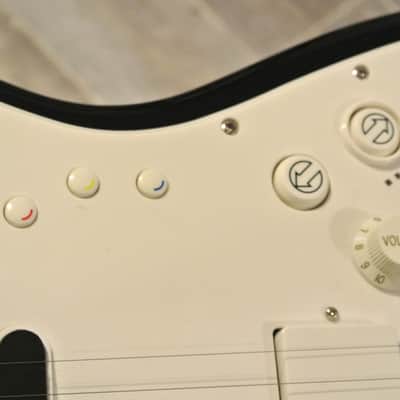 Squier Stratocaster MIDI Controller Jam Band Guitar with MIDI Cable image 7