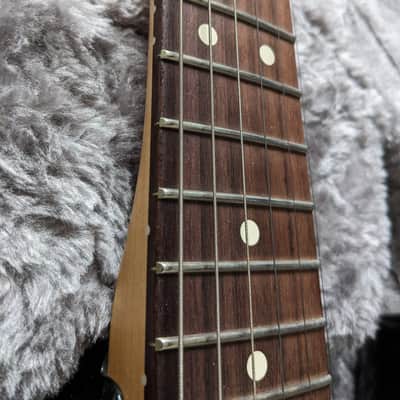 Fender American Professional Stratocaster with Rosewood Fretboard 2017 - 2019 - 3-Color Sunburst image 3
