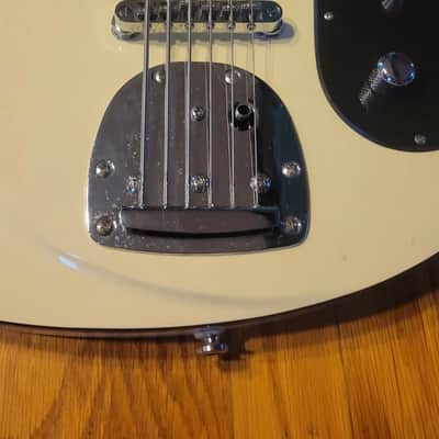 Eastwood Sidejack Bass VI - Vintage Cream image 2