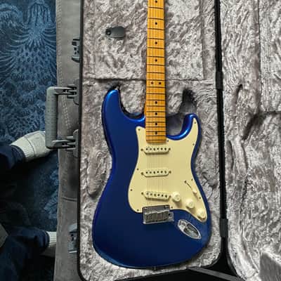 Fender American Ultra Stratocaster with Maple Fretboard 2019 - Present - Cobra Blue and Case image 1