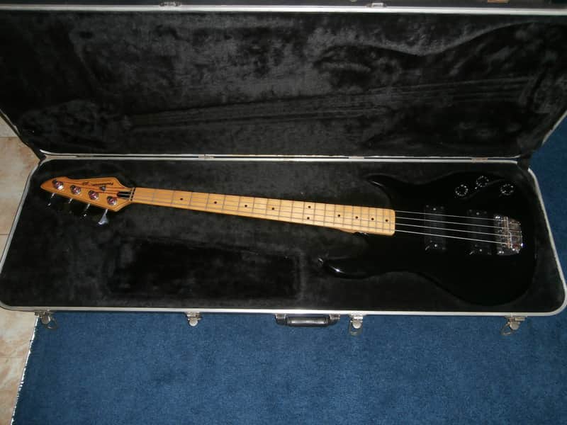 Peavey Foundation Black image 1