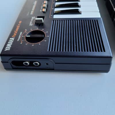 Yamaha PS-400 44 key PortaSound synth with hard case and expression pedal image 10