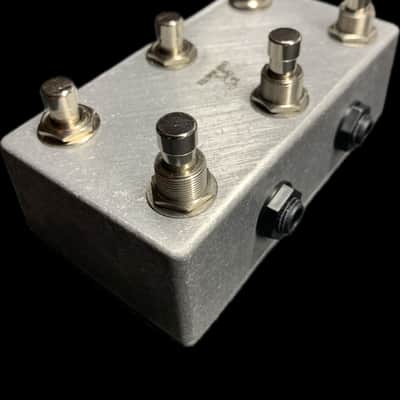 Loop-Master Aux Switch for Morningstar MC3/MC6/MC6 PRO/MC8 – 6-Programmable MIDI Controller Expansion, USA Made, In Stock image 2