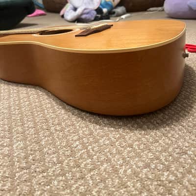 Art & Lutherie Wild Cherry Satin Lacquer with T-60 travilite quality case image 9