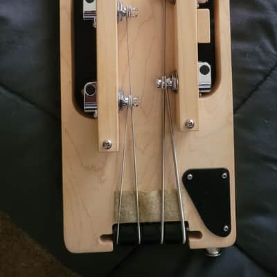Traveler ULB-NAT Ultra-Light Acoustic/Electric Travel Bass - Natural image 3