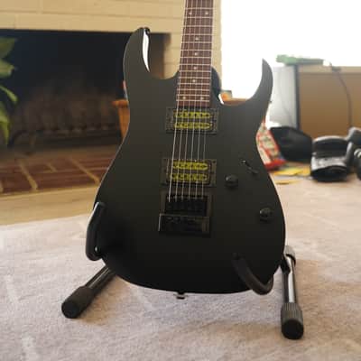 Ibanez EVERTUNE RGRT421 with Bare Knuckle Ragnaroks - Weathered Black image 4