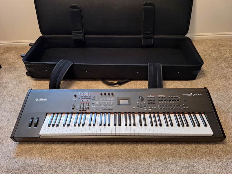 Yamaha S70 XS Master Keyboard Digital Piano Synthesizer Workstation image 1