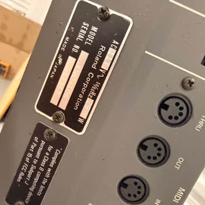 Roland Juno-106 61-Key Programmable Polyphonic Synthesizer 1984 - 1985 - Black image 6
