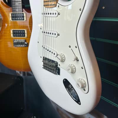 Fender Player Stratocaster Polar White 2021 Electric Guitar image 5