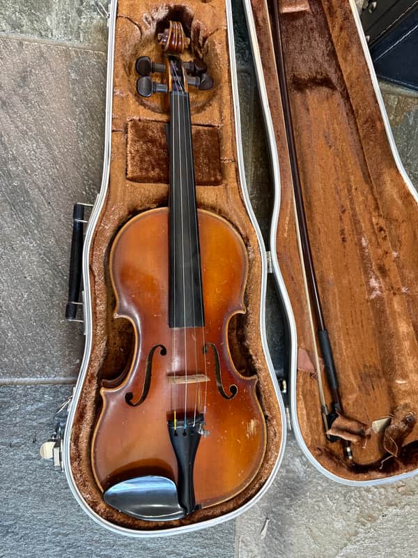 E. R. Pfrezschner B450