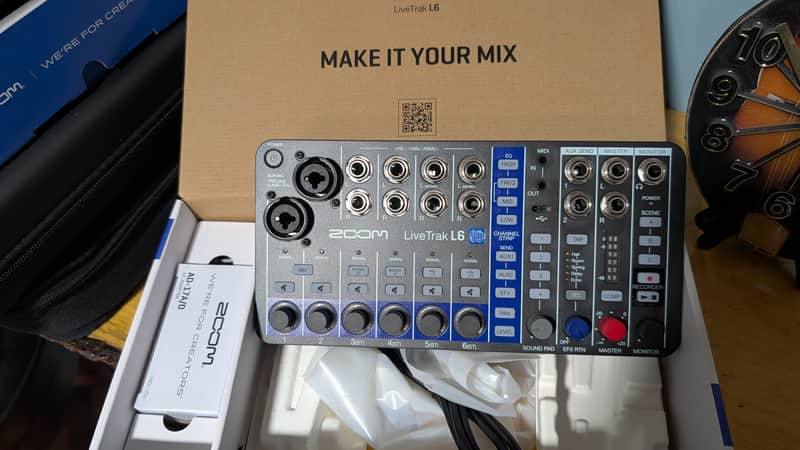 Zoom LiveTrak L6 6 Channel Digital Mixer / Recorder 2024 - Present - Black image 1