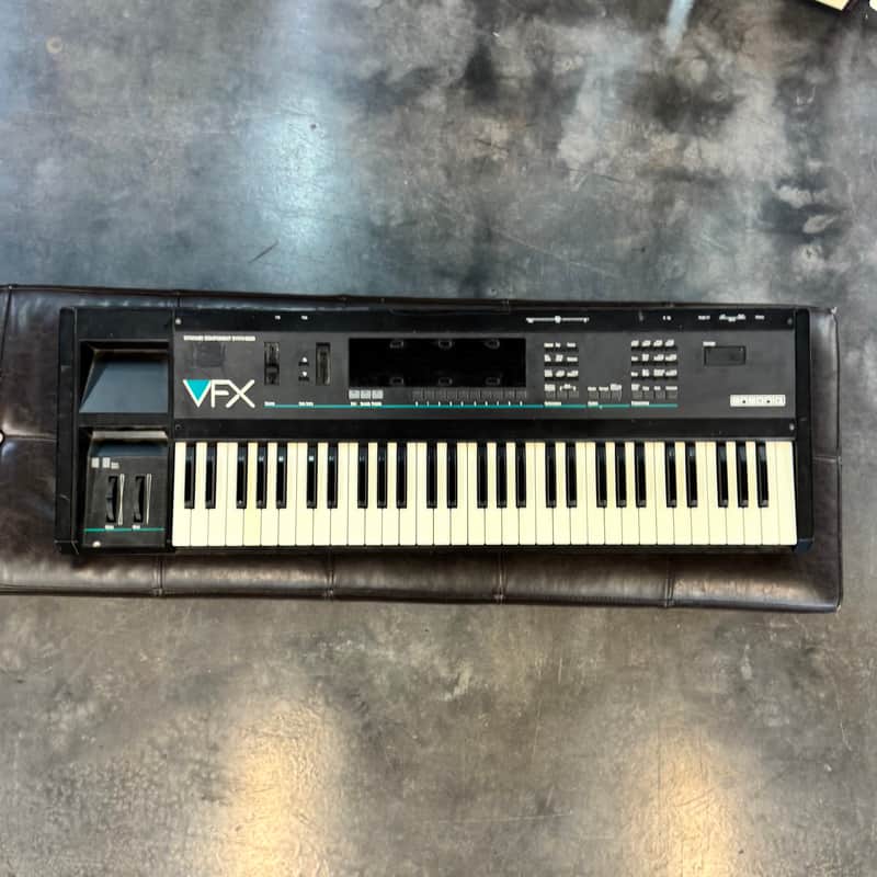 Ensoniq VFX Dynamic Component Synthesizer 1988 - Black image 1