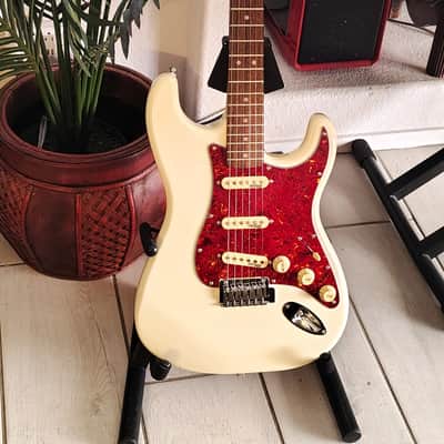 Fender Squire Stratocaster upgraded Pickups and Hardware image 2