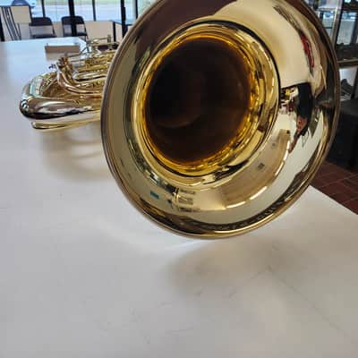 New Alexander 163 CC Tuba, Key of C, Yellow Brass, 5 valves, Lacquered, with Garland image 7