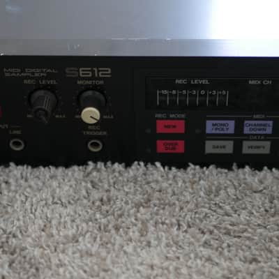 Akai S612 MIDI Digital Sampler 1985 - Black image 8