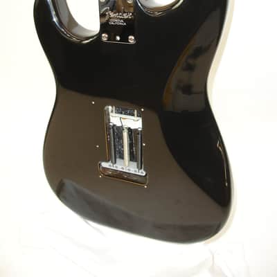 1999 Fender American Standard Stratocaster Electric Guitar, Roswewood Fingerboard, Black image 15
