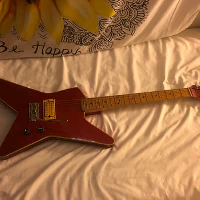 Hondo Deluxe Series 775 Star Electric Guitar RARE image 2