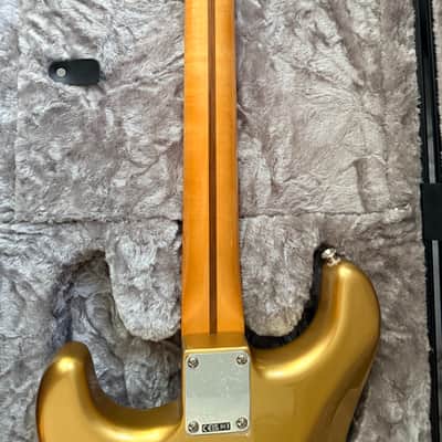 UPGRADED PICKUPS Fender Vintera III Late '50s Stratocaster - Aztec Gold - INCLUDES HARD CASE image 6