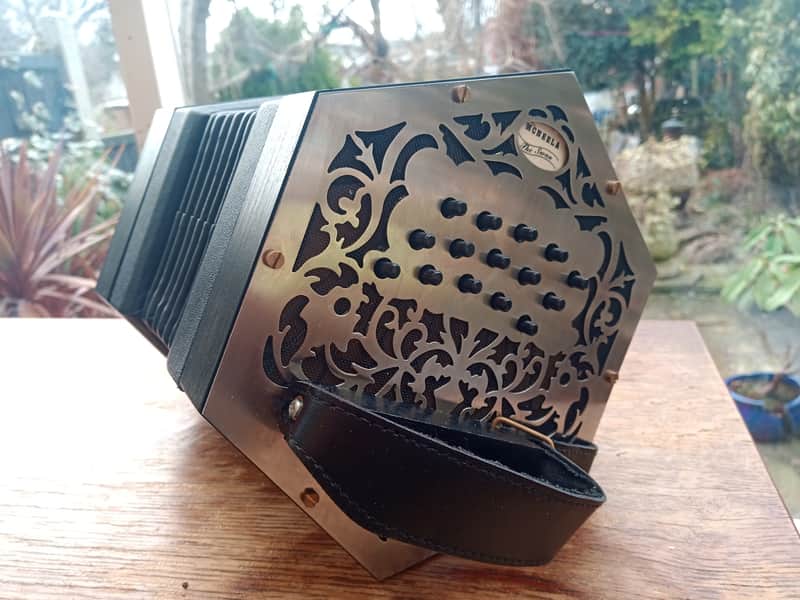 McNeela Swan Concertina (30b C/G) image 1