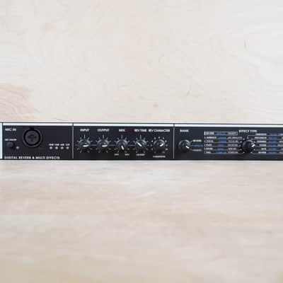 Zoom RFX-1100 Digital Reverb/Multi Effects Rack Unit 2005 Black w/ Power Cable image 2